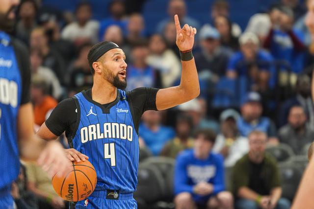 岁的摇摆人, 安东尼, 到贝恩