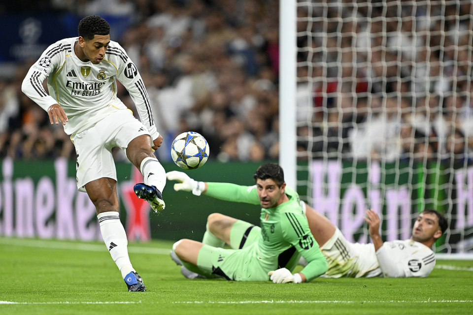 球已经过了, 获胜, 姆的补射得 球已经过了, 获胜, 姆的补射得